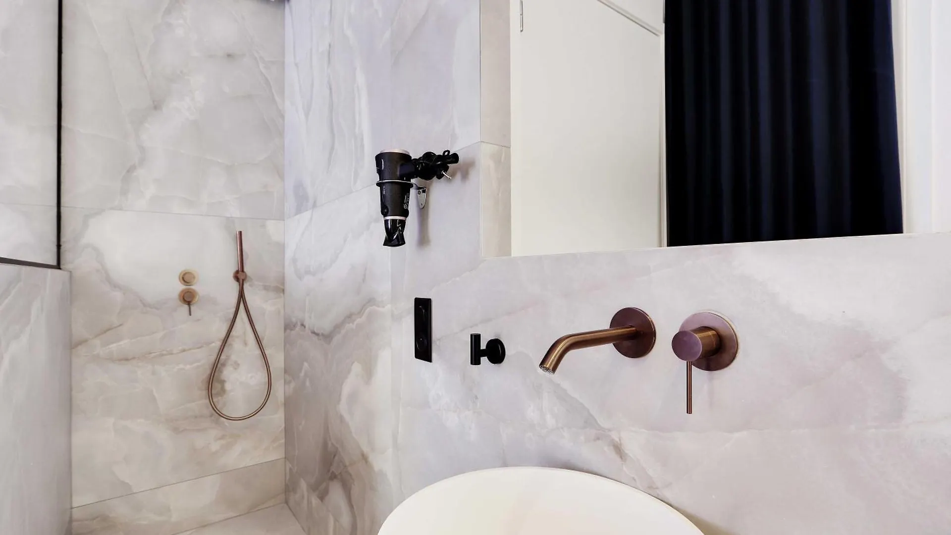 Lovely Bedroom With Jacuzzi 2P Chatelet باريس بيت للعطل