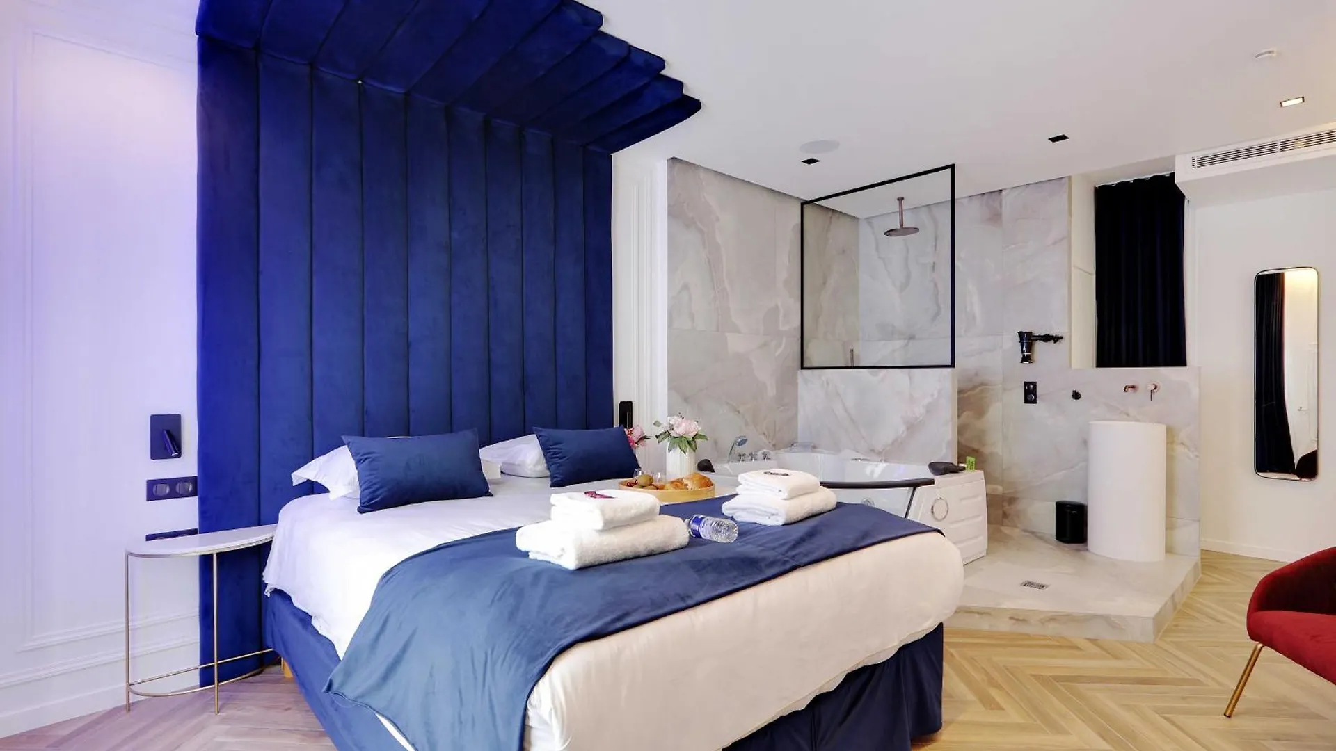Lovely Bedroom With Jacuzzi 2P Chatelet باريس بيت للعطل